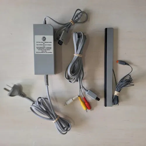 Combo Accesorios Wii Originales Fuente Sensora Cable Av
